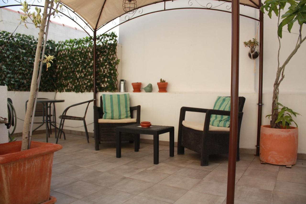 The Sunny Cottage By Freetimealgarve Faro Exterior photo